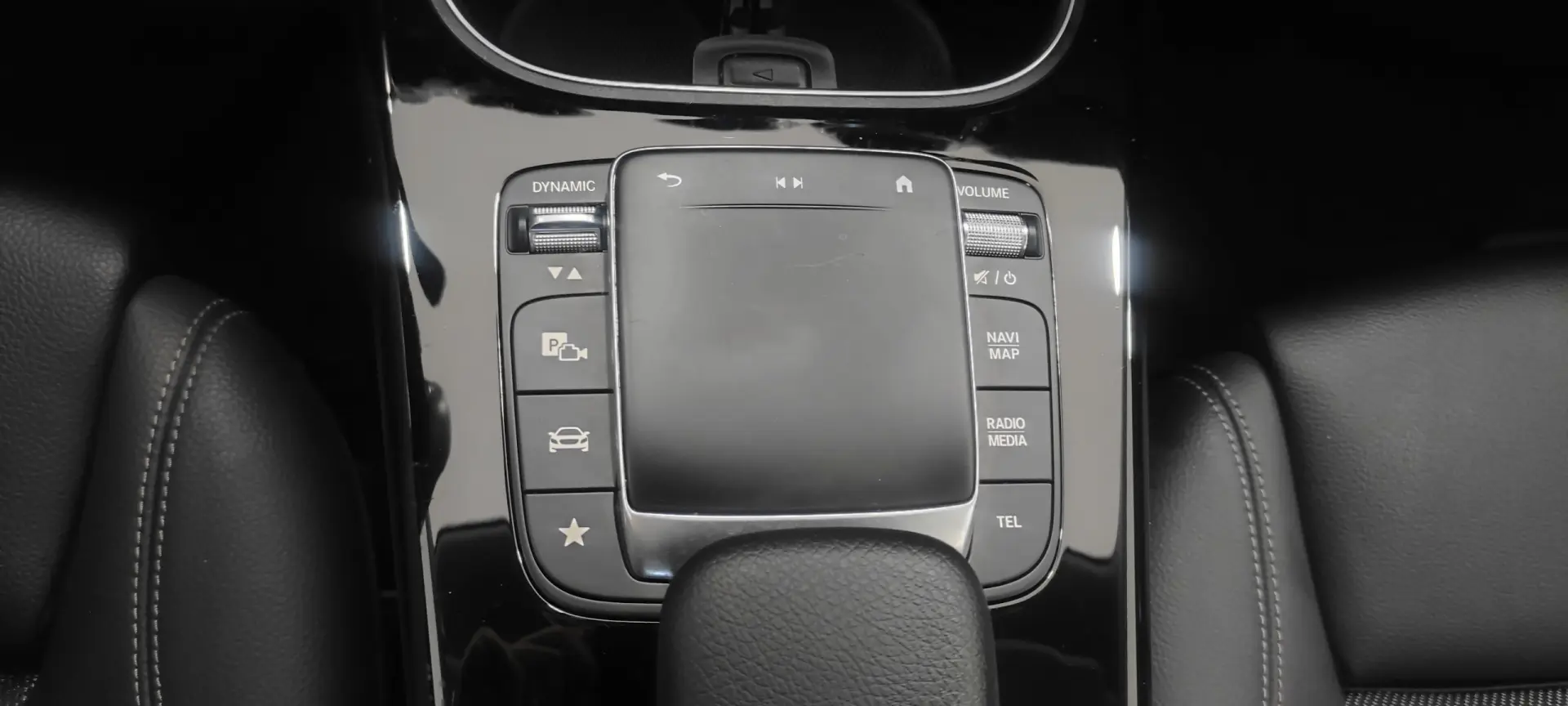 Mercedes-Benz A 250 A 250e 37
