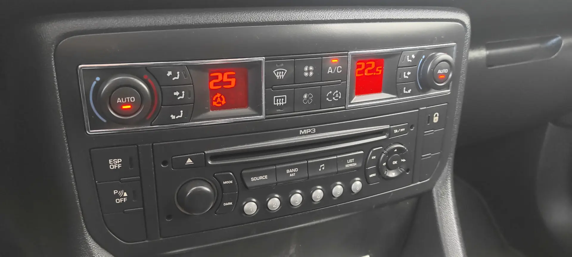 Citroen C5 1.6 HDi VTR 30