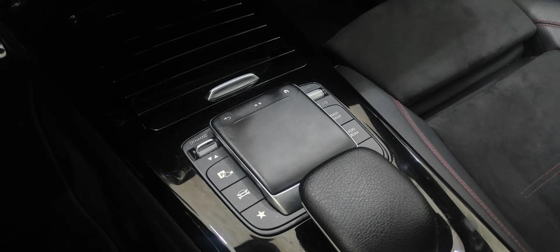 Mercedes-Benz CLA 200 d AMG Line Aut. 41