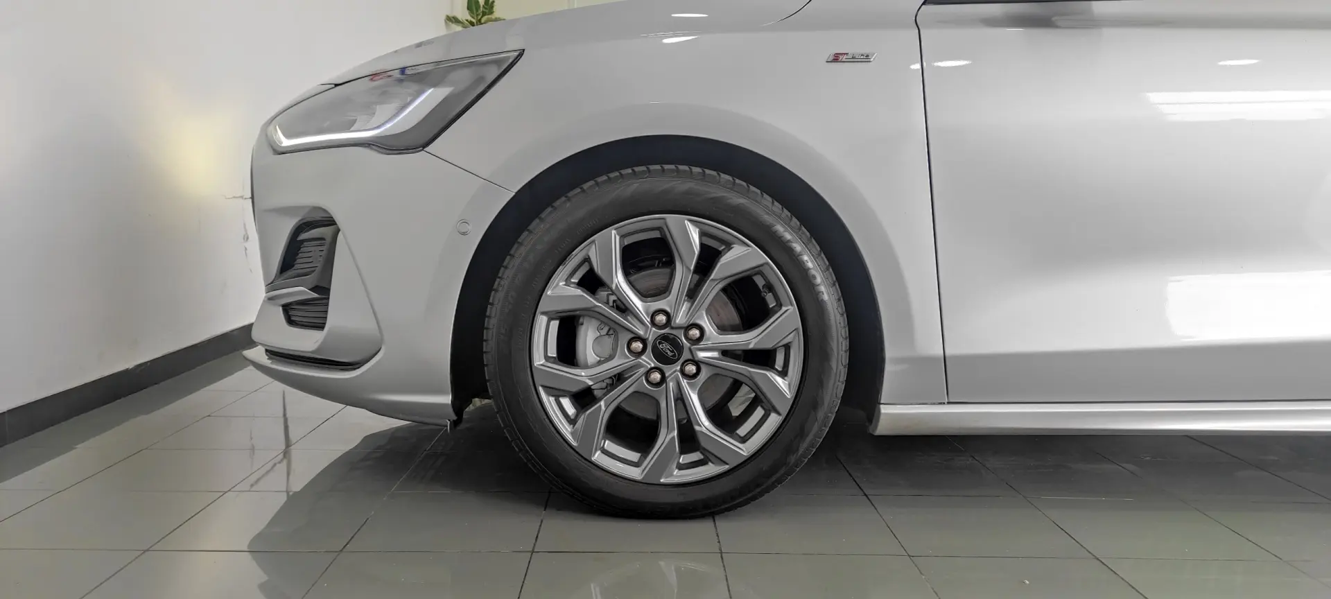 Ford Focus 1.0 EcoBoost MHEV ST-Line 42