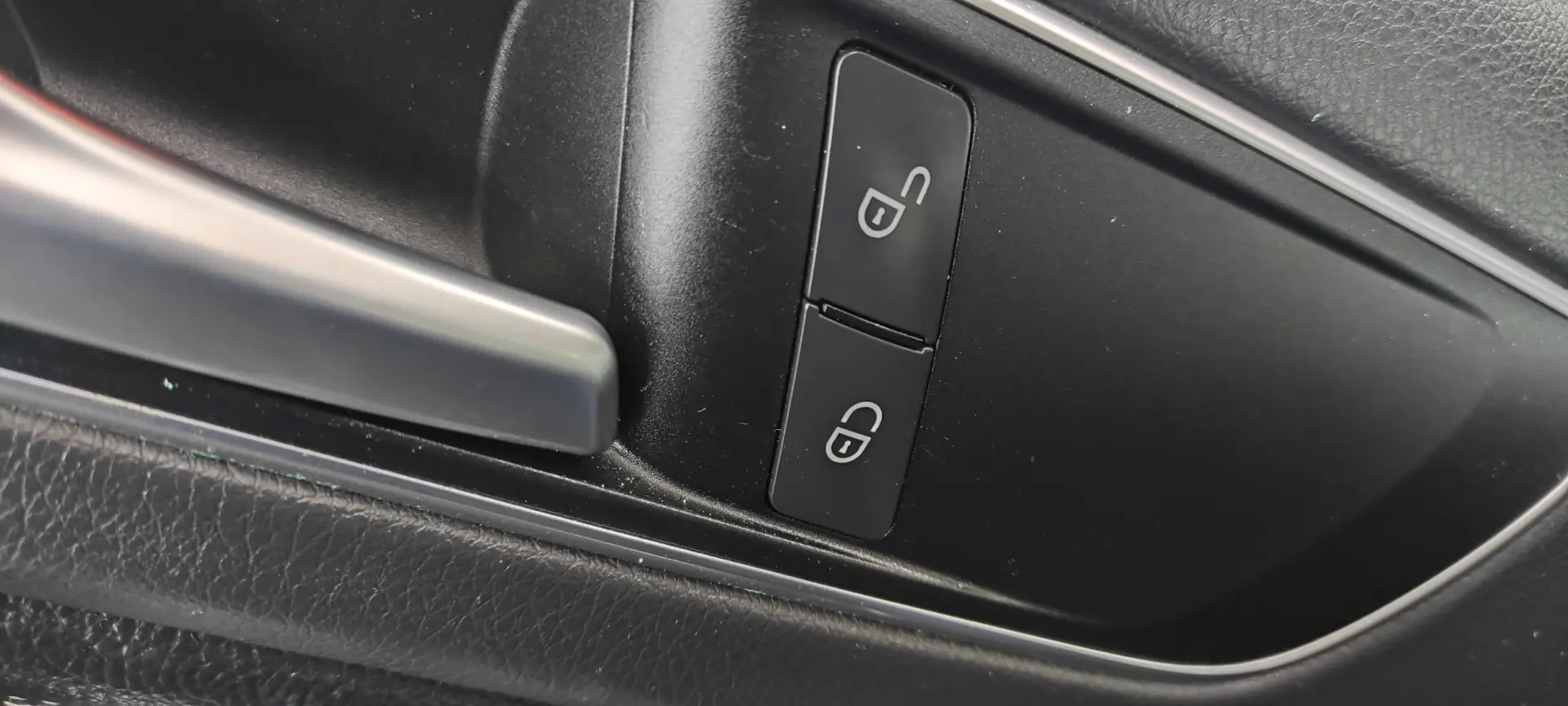 Mercedes-Benz A 160 7G-DCT 44