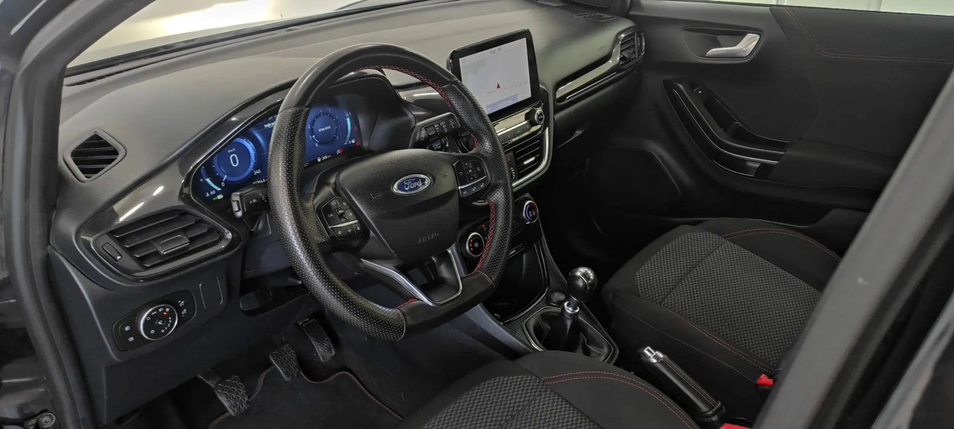 Ford Puma 1.0 EcoBoost MHEV ST-Line 5