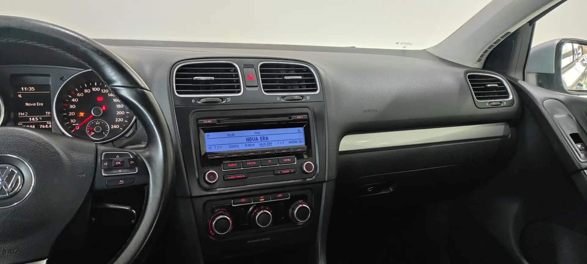 Volkswagen Golf 1.6 TDi Confortline 27