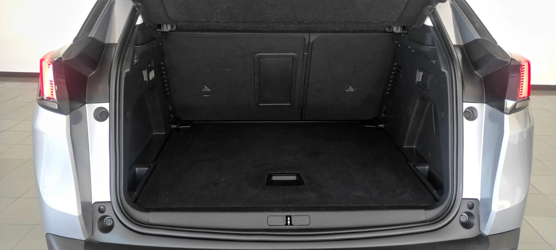 Peugeot 3008 1.5 BlueHDi Active 19