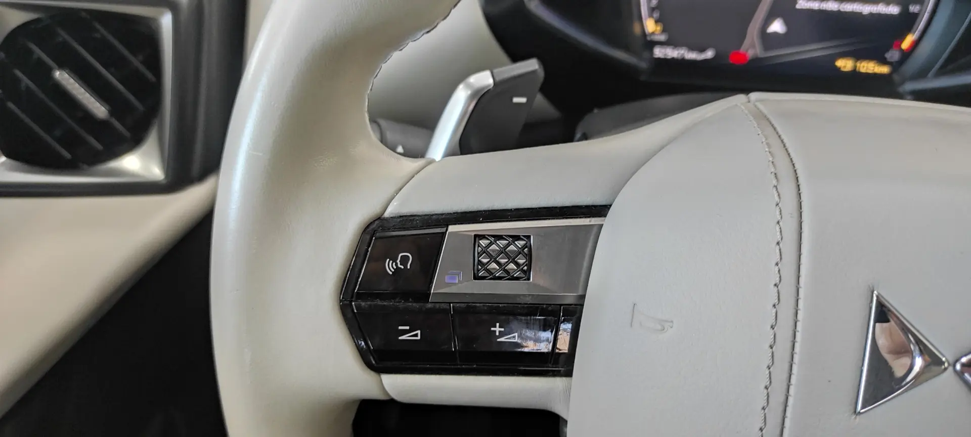 DS DS3 Crossback 1.2 PureTech Grand Chic EAT8 47