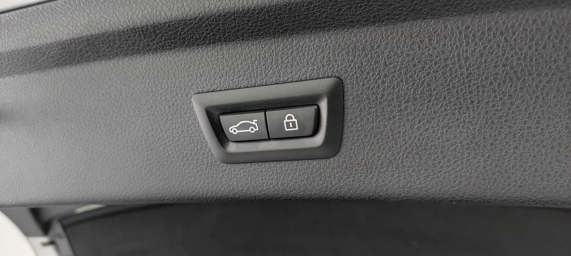 BMW 328 i xDrive Line Sport Auto 20