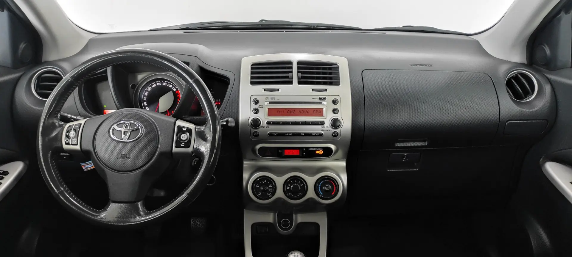 Toyota Urban Cruiser Outro 8