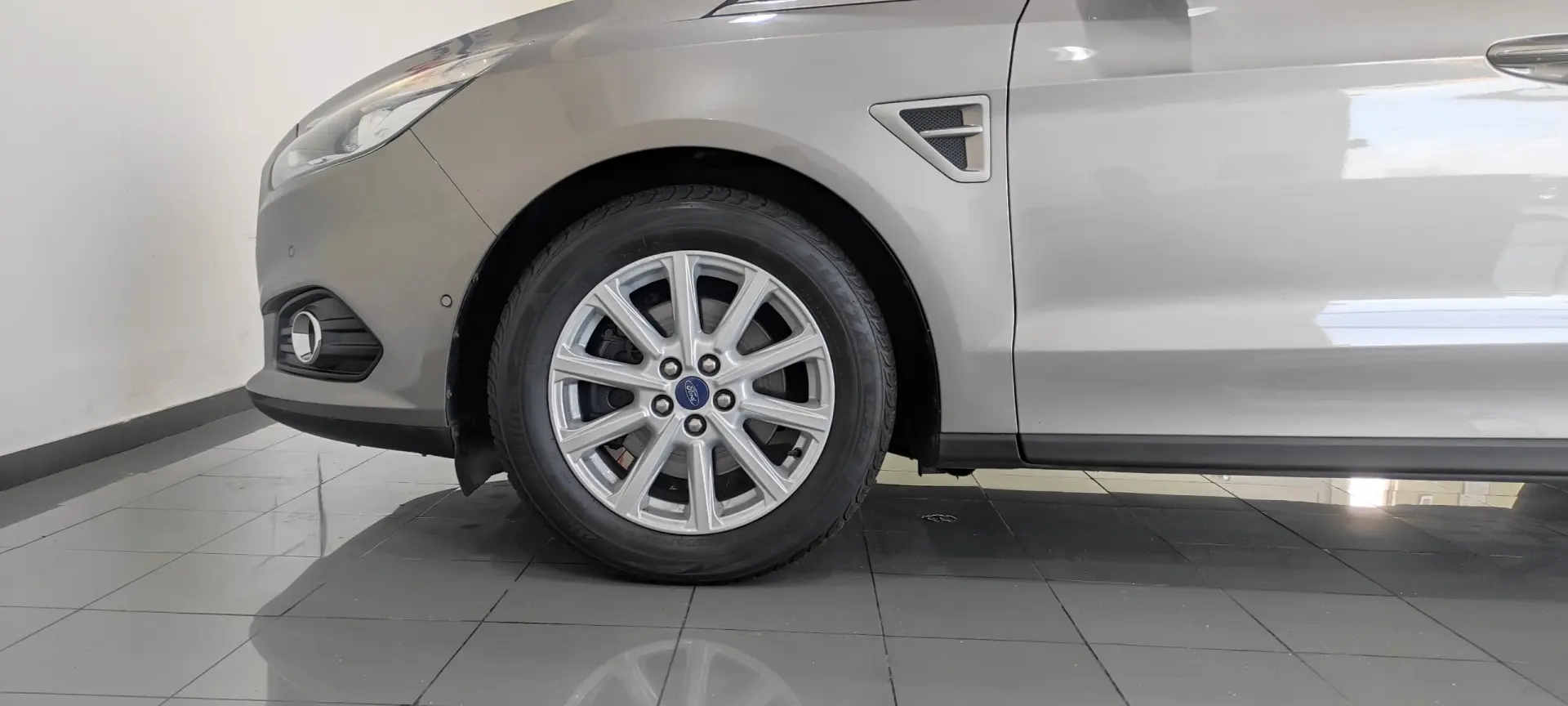 Ford S-Max 2.0 TDCi Titanium Powershift 54