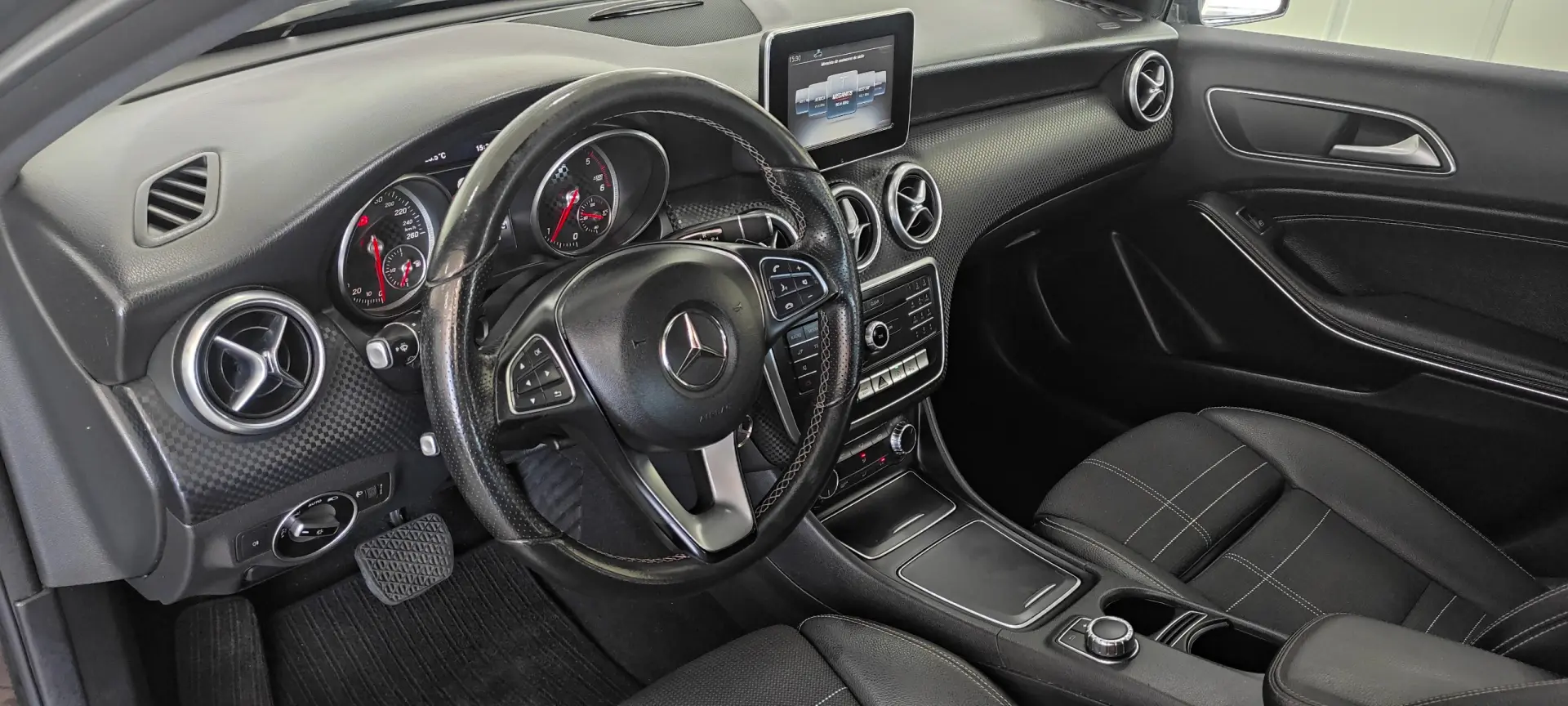 Mercedes-Benz A 160 7G-DCT 17