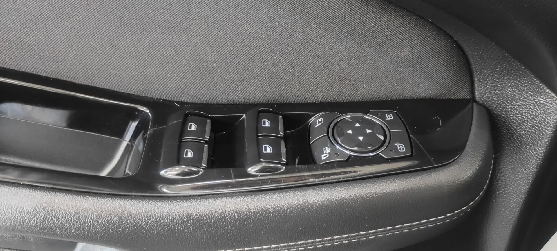 Ford S-Max 2.0 TDCi Titanium Powershift 52