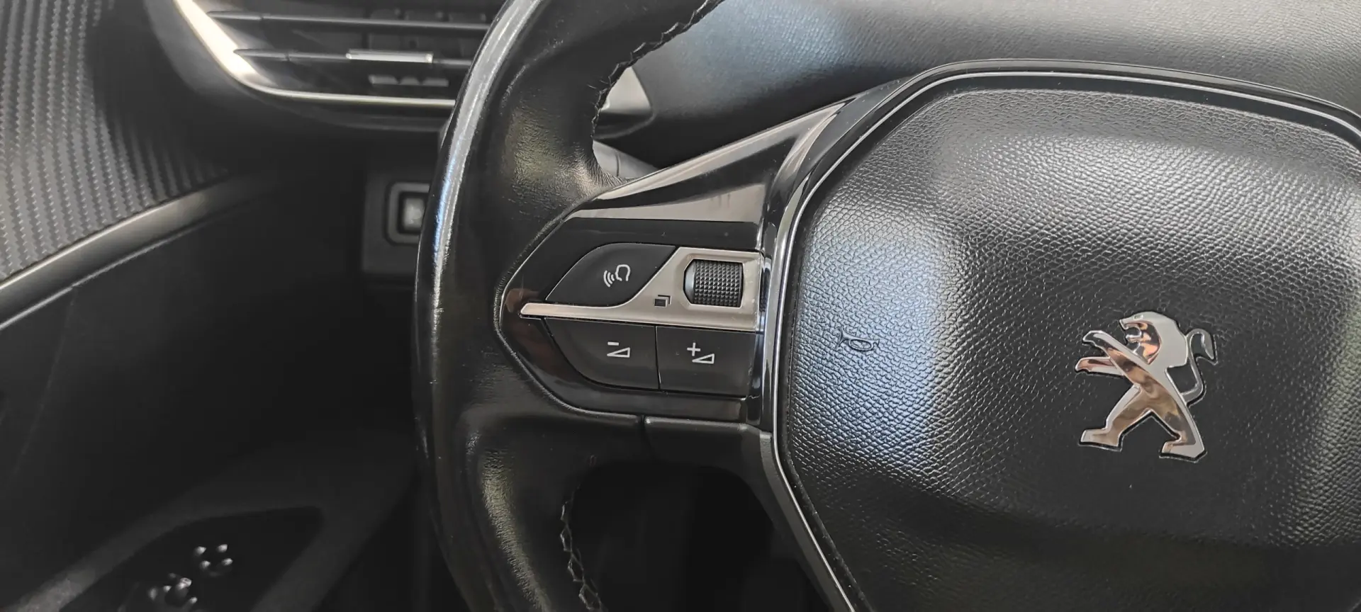 Peugeot 3008 1.5 BlueHDi Active 37