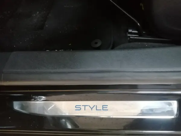 Peugeot 308 1.5 BlueHDi Style 4