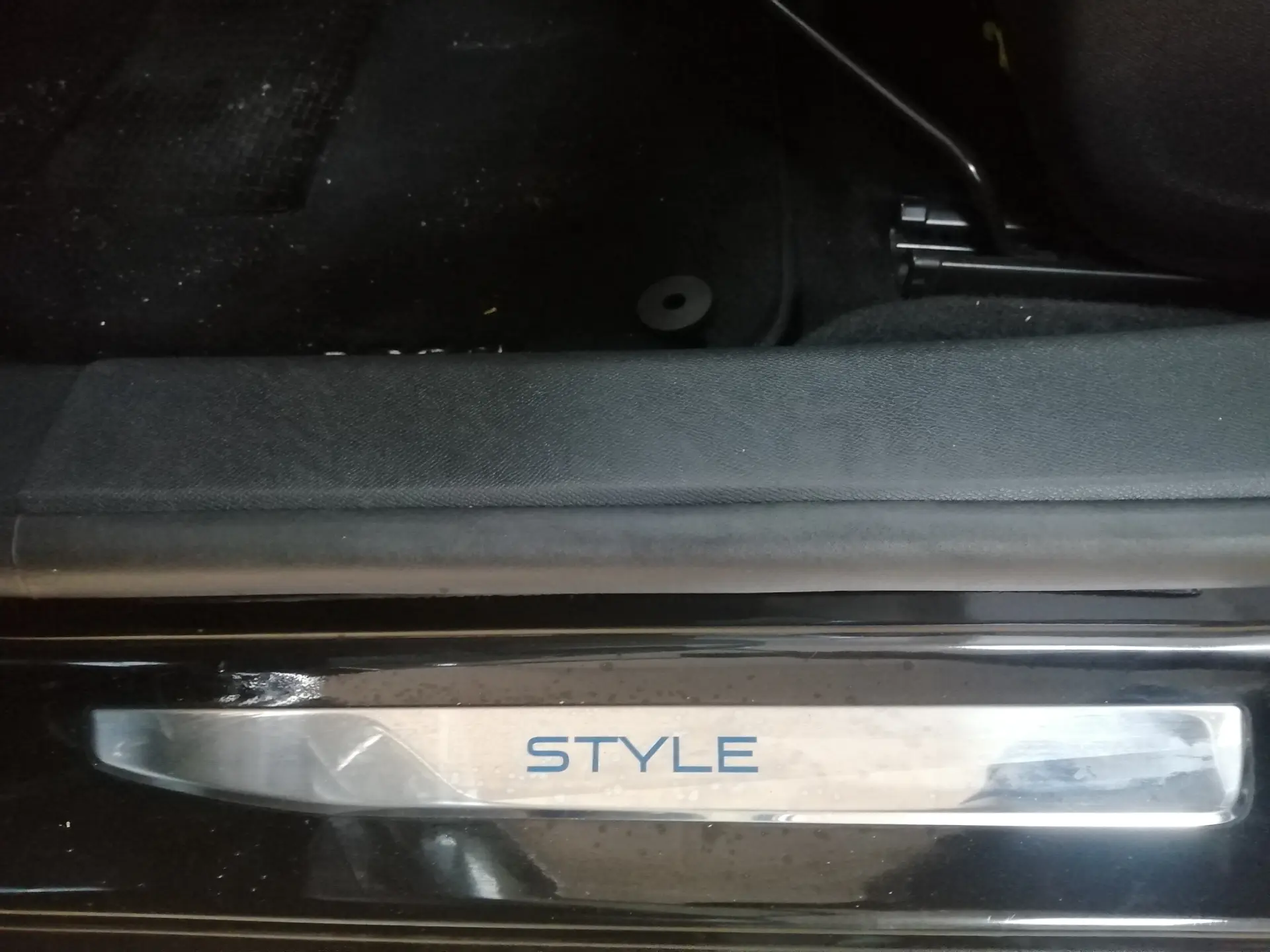 Peugeot 308 1.5 BlueHDi Style 4