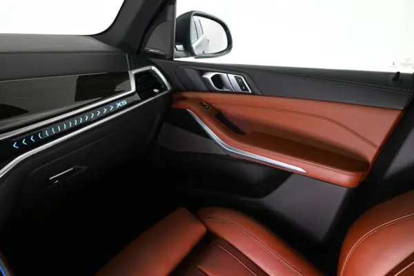 BMW X5 50 e xDrive Edição Desportiva M 24