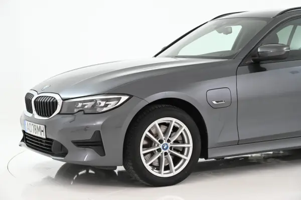 BMW 320 e Auto 18