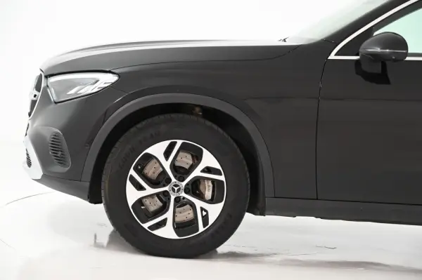 Mercedes-Benz GLC 300 e 4Matic 12