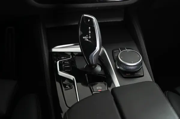 BMW 520 e Pack M 22