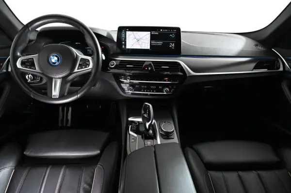BMW 520 e Pack M 3