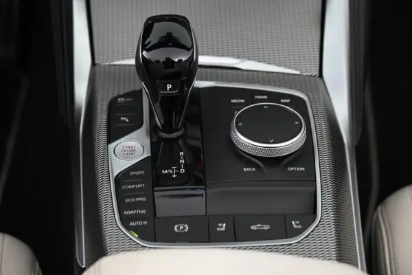 BMW 420 d Pack Desportivo M Auto 26