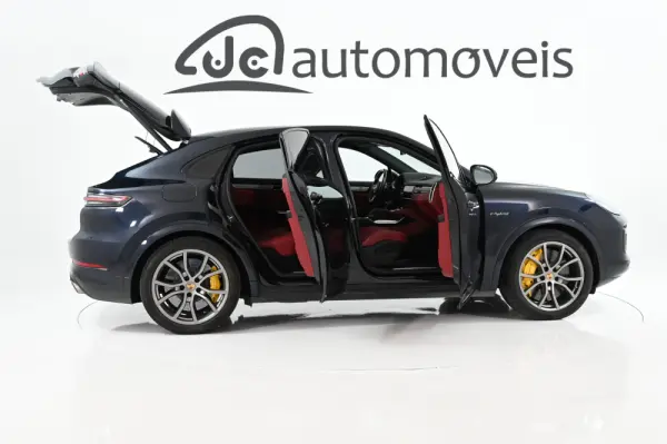Porsche Cayenne Coupé Turbo S E-Hybrid 6