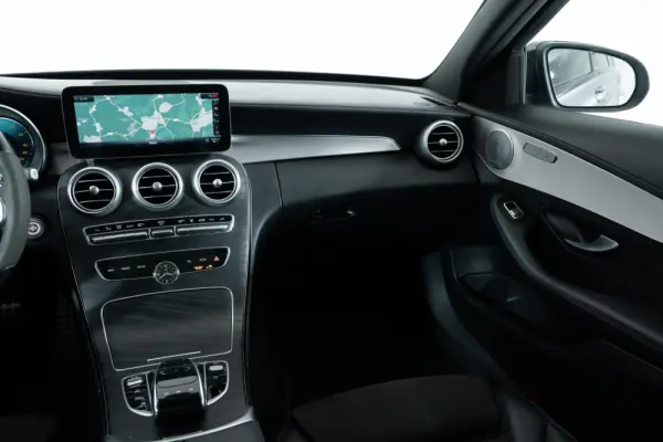 Mercedes-Benz C 300 e AMG Line 20
