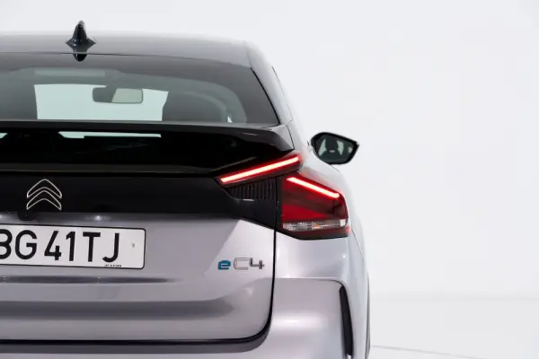 Citroen e-C4 50 kWh Autonomia Conforto Plus 10