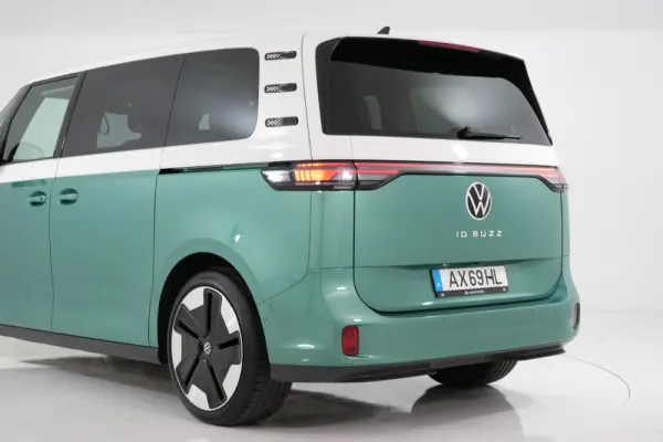 Volkswagen ID.Buzz Pro 15