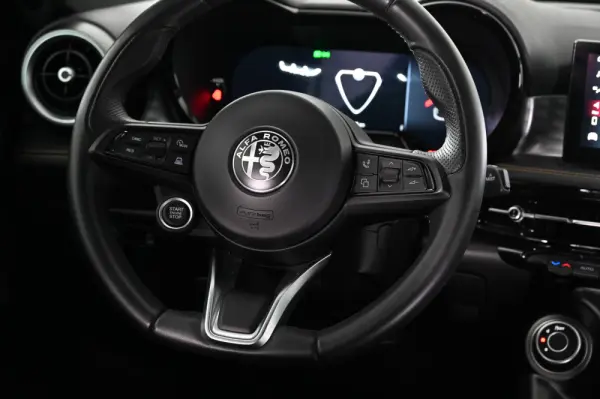 Alfa Romeo Tonale 1.5 Hybrid Sprint 17