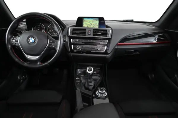 BMW 116 d Line Sport 3