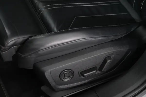 Audi A6 50 TDI quattro Sport Tiptronic 33