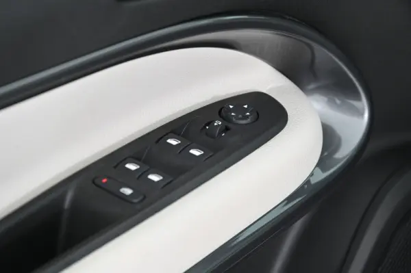 Fiat 600e 54 kWh La Prima 29