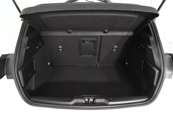 Ford Focus 1.0 EcoBoost MHEV ST-Line X 12