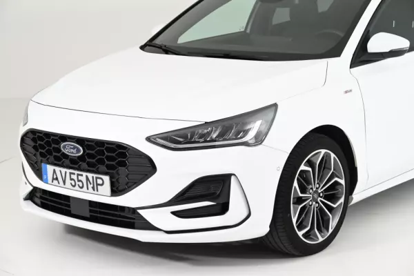 Ford Focus 1.0 EcoBoost MHEV ST-Line X 14