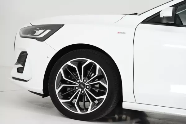 Ford Focus 1.0 EcoBoost MHEV ST-Line X 15