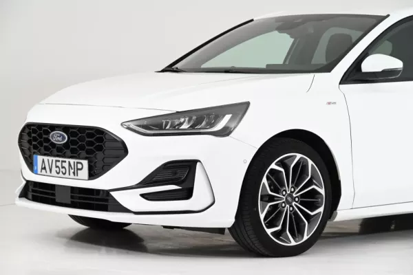 Ford Focus 1.0 EcoBoost MHEV ST-Line X 17