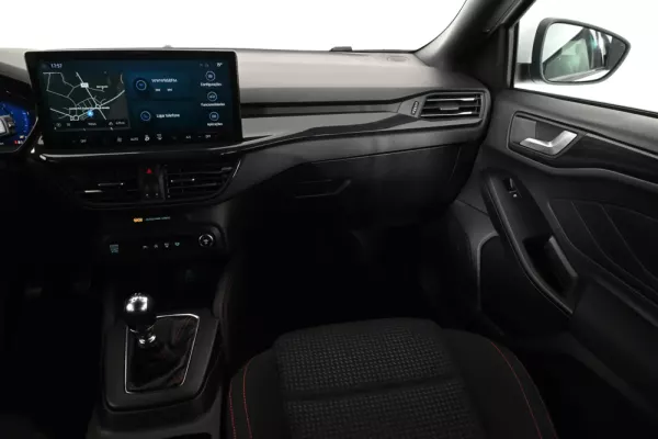 Ford Focus 1.0 EcoBoost MHEV ST-Line X 19