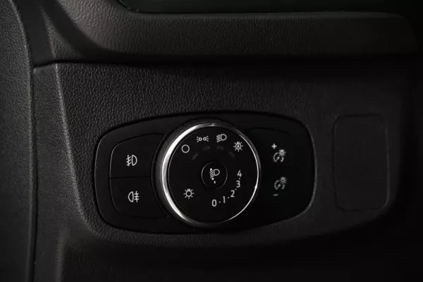 Ford Focus 1.0 EcoBoost MHEV ST-Line X 27