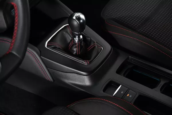 Ford Focus 1.0 EcoBoost MHEV ST-Line X 29