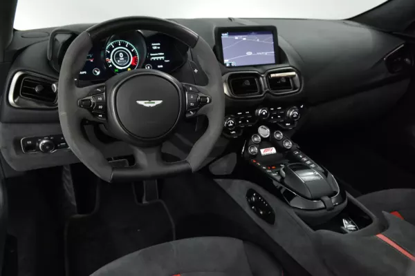Aston Martin Vantage Roadster V8 F1 Edition 34