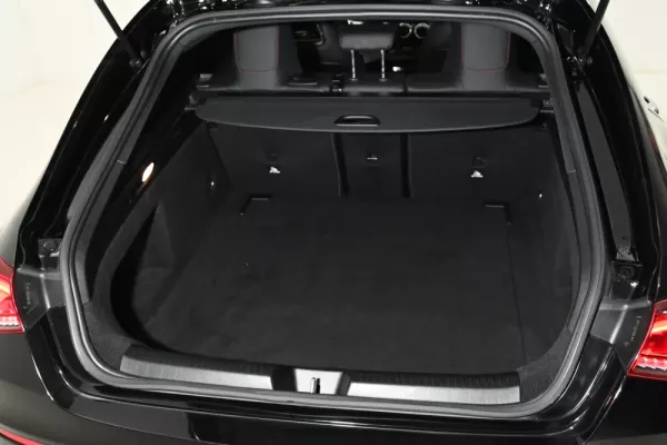 Mercedes-Benz CLA 180 8