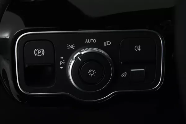 Mercedes-Benz CLA 180 19