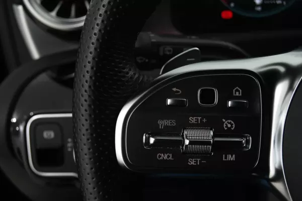 Mercedes-Benz CLA 180 23