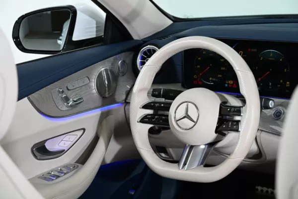 Mercedes-Benz E 220 d AMG Line Aut. 29