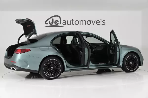 Mercedes-Benz E 300 6