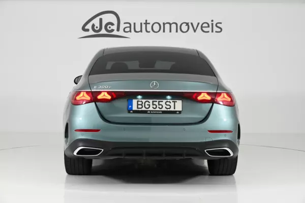 Mercedes-Benz E 300 9