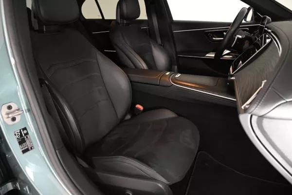 Mercedes-Benz E 300 14