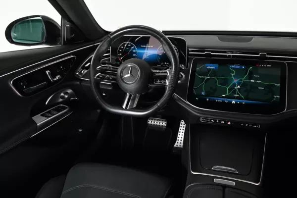 Mercedes-Benz E 300 16