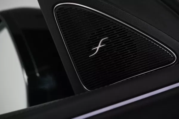 Mercedes-Benz E 300 20