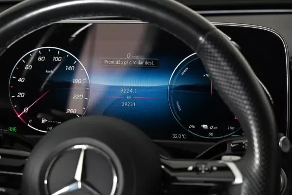 Mercedes-Benz E 300 23