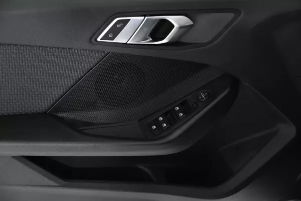 BMW 216 Gran Coupé d Advantage 18